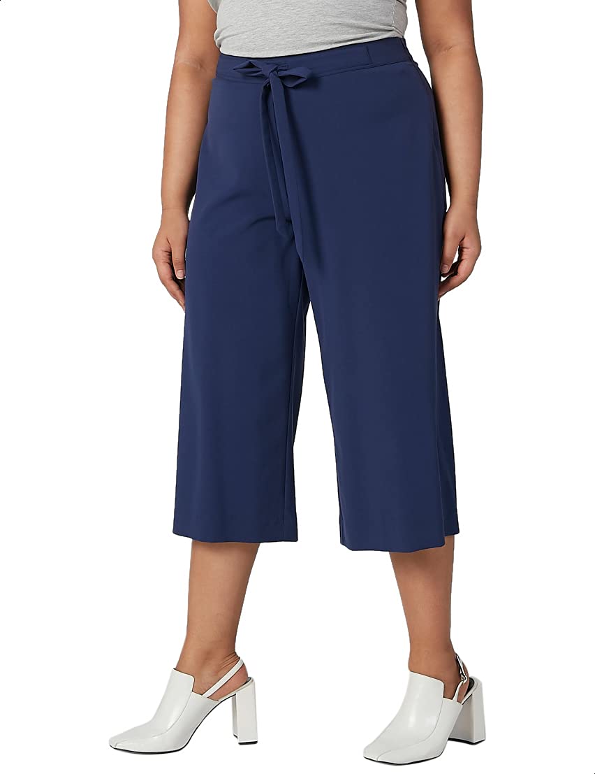 بنطلون Splash للنساء مصمم لتوفير الراحة والأناقة للاستخدام اليومي. مصنوع من خامة ناعمة