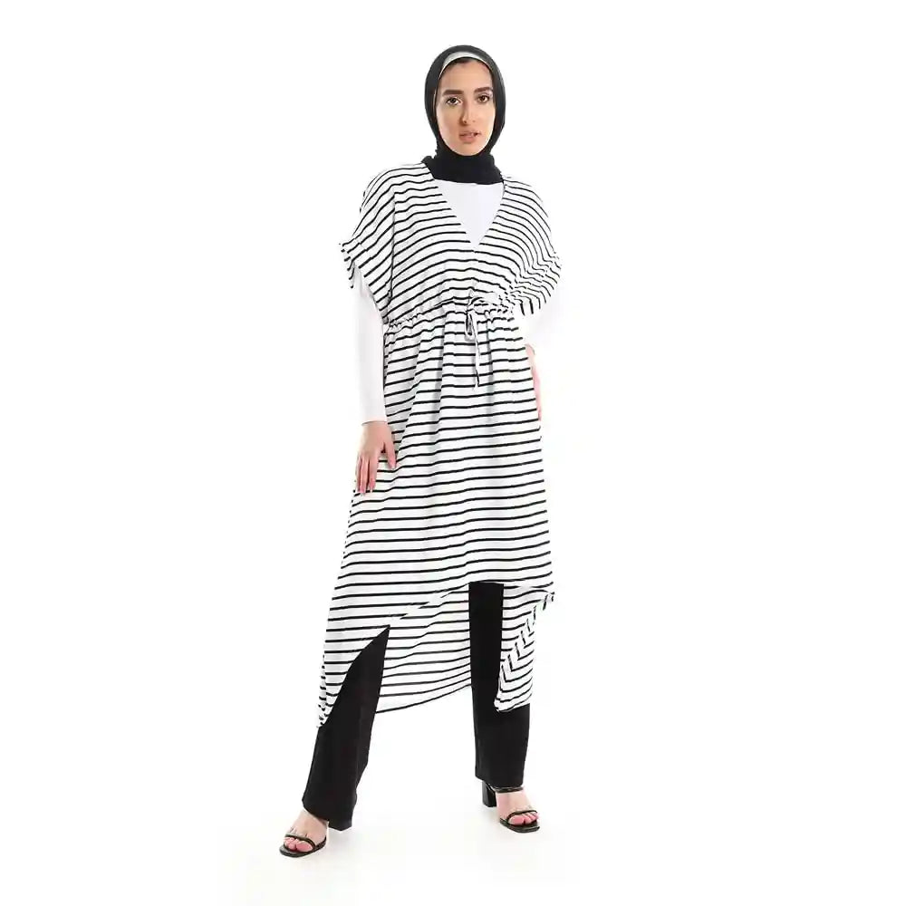 فستان JAMILA النسائي بمقاس كبير بأكمام طويلة أو قصيرة بنمط مخطط بين التصميم العصري والراحة طوال اليوم.