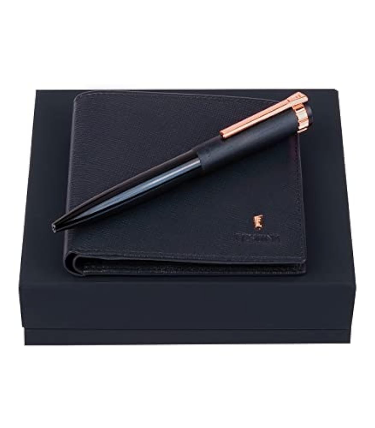 طقم فيستينا بريستيج يشمل محفظة بطاقات وأقلام حبر لامعة بتصميم أنيق باللونين الذهبي الورديو الكحلي. مصنوع من مواد عالية الجودة لضمان المتانة والفخامة