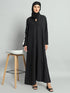 عباية مع حجاب من Styleville.in للنساء هي طقم أنيق ومحتشم مصمم للاستخدام اليومي أو للمناسبات الخاصة. مصنوع من قماش ناعم