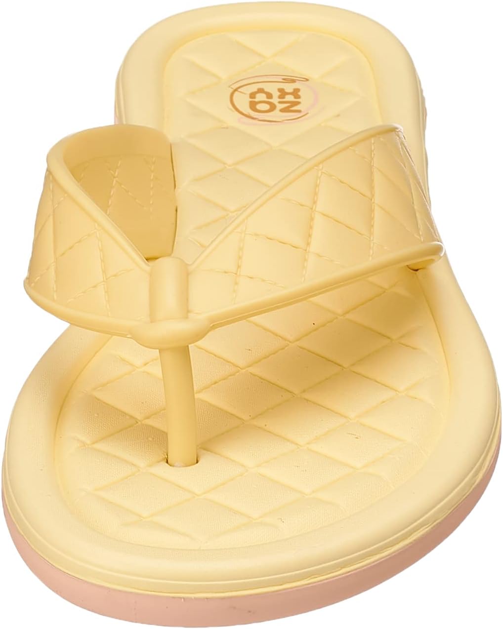 شبشب زاكسي للنساء يجمع بين الراحة والأناقة والتصميم العصري. مصنوع من خامات ناعمة ومرنة وصديقة للبيئة تمنح القدمين إحساسًا مريحًا وثباتًا مثاليًا طوال اليوم.