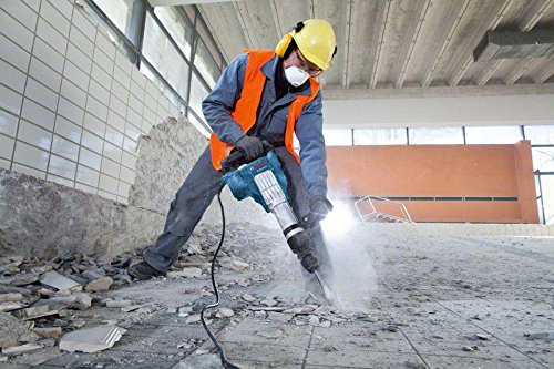 مطرقة الهدم الاحترافية من بوش أداة قوية وموثوقة، مصممة لأعمال البناء والهدم الشاقة. صُممت لضمان الكفاءة والمتانة