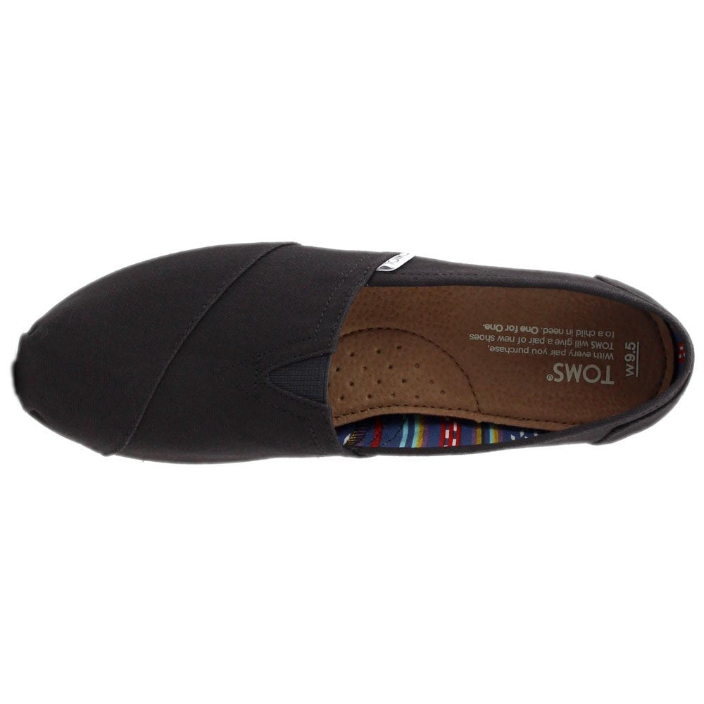 حذاء تومز – مريح وعصري للاستخدام اليومي