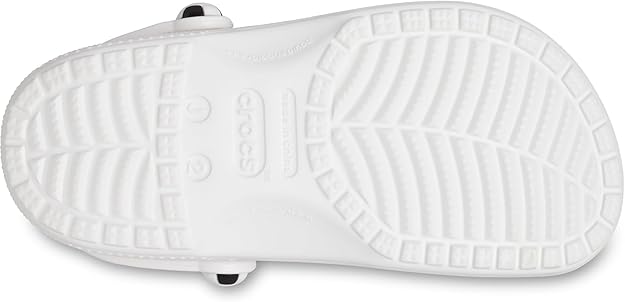 Crocs Boys Slipper White Kids Graphic Pattern Comfort – Safqqa Egypt