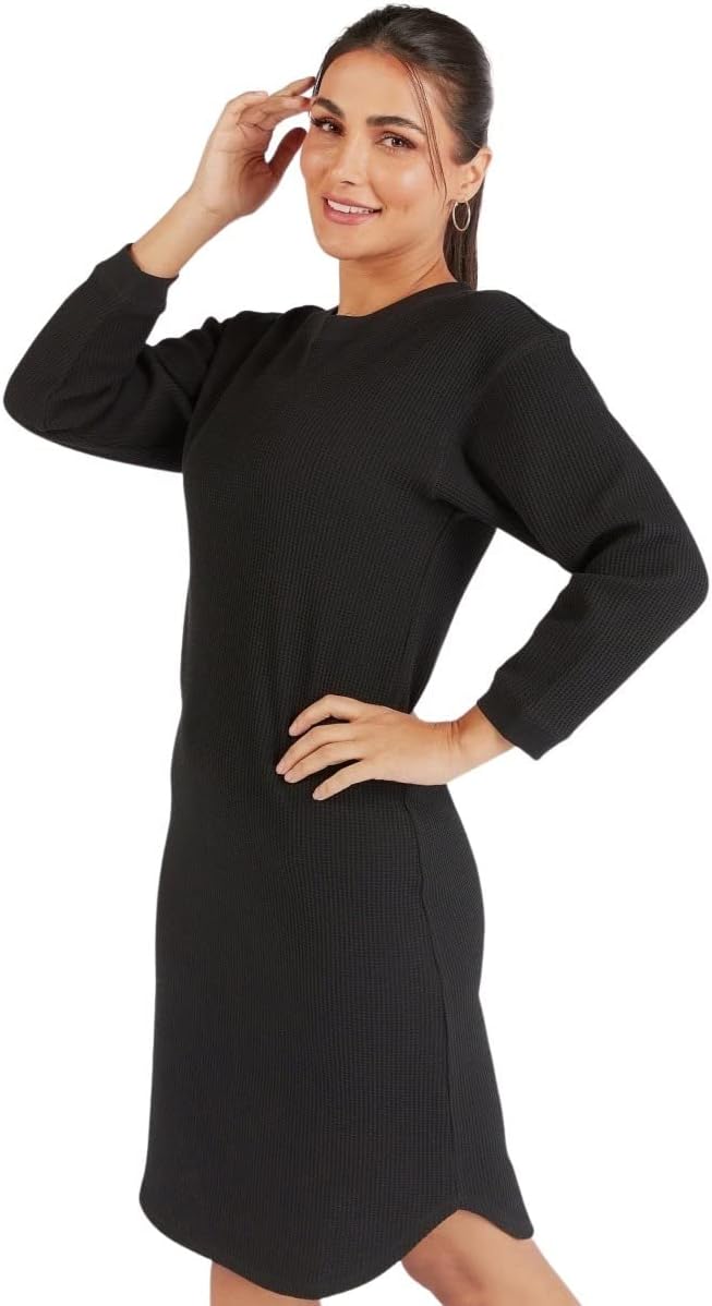 فستان من سبلاش للنساء هو فستان أنيق ومتعدد الاستخدامات صُمّم ليُضيف لمسة عصرية لخزانة ملابسك اليومية والمناسبات