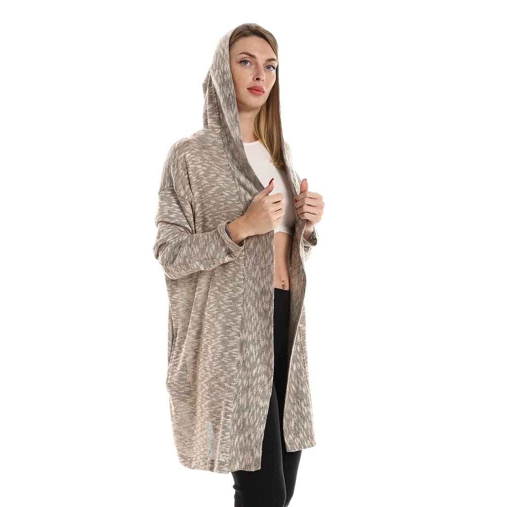 كارديغان جميلة للنساء قطعة متعددة الاستخدامات وأنيقة للطبقات اليومية. مصنوع من قماش ناعم وقابل للتنفس، يوفر الراحة وسهولة الحركة.