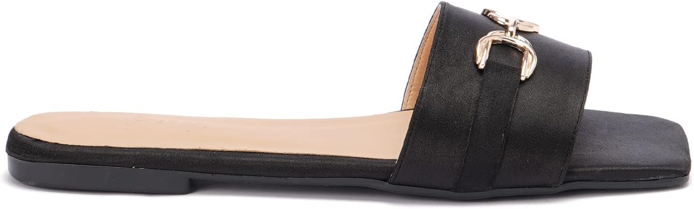 Trust Group Slipper  For Women  Lightweight and soft materials for easy wear