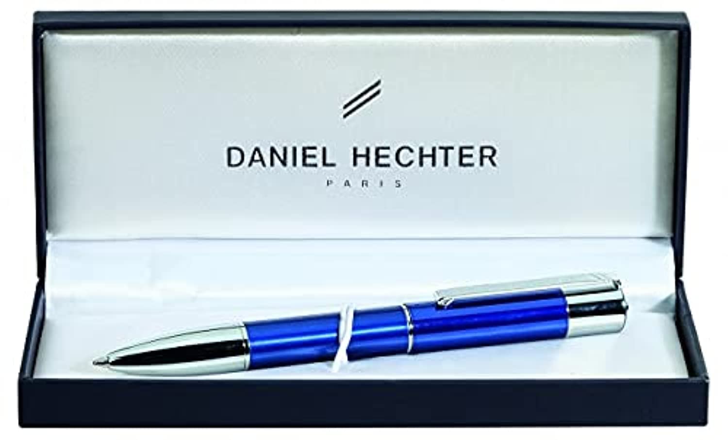 قلم دانيال هيشتر SD175009A هو أداة كتابة أنيقة مصممة لتوفير تجربة كتابة سلسة ودقيقة. يتميز بتشطيب أزرق أنيق ومقبض مريح