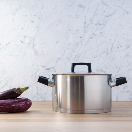 BergHOFF Covered Casserole Stainless Steel - Safqqa Egypt