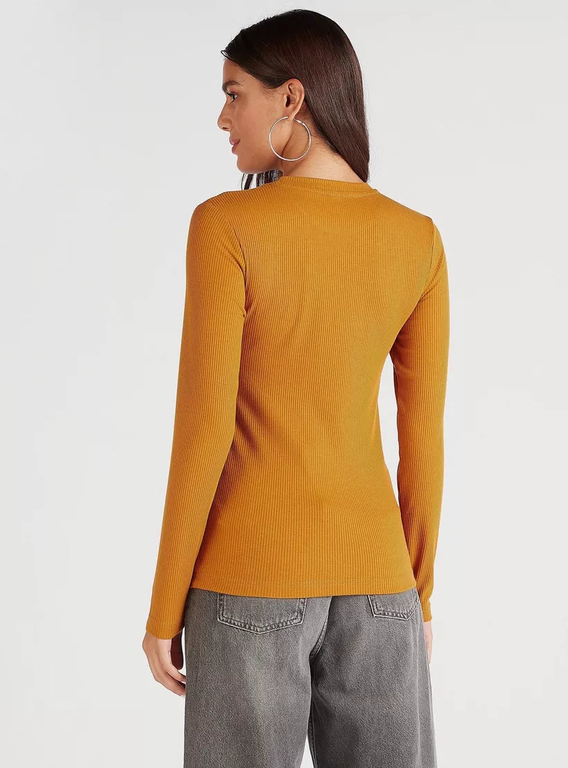 Textured Crew Neck T-shirt with Long Sleeves