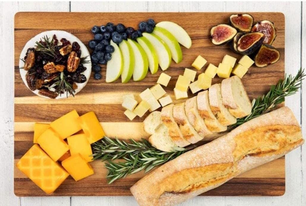 Rectangular Wooden Cutting Board – Durable & Practical
