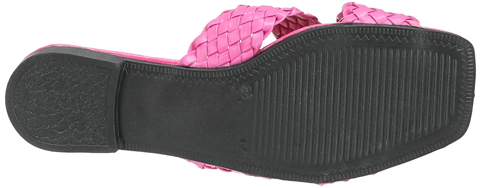 صنادل SWAY للنساء مريحة وأنيقة ومناسبة للاستخدام اليومي. تتميز بنعل داخلي ناعم وتصميم خفيف الوزن يوفر راحة طوال اليوم