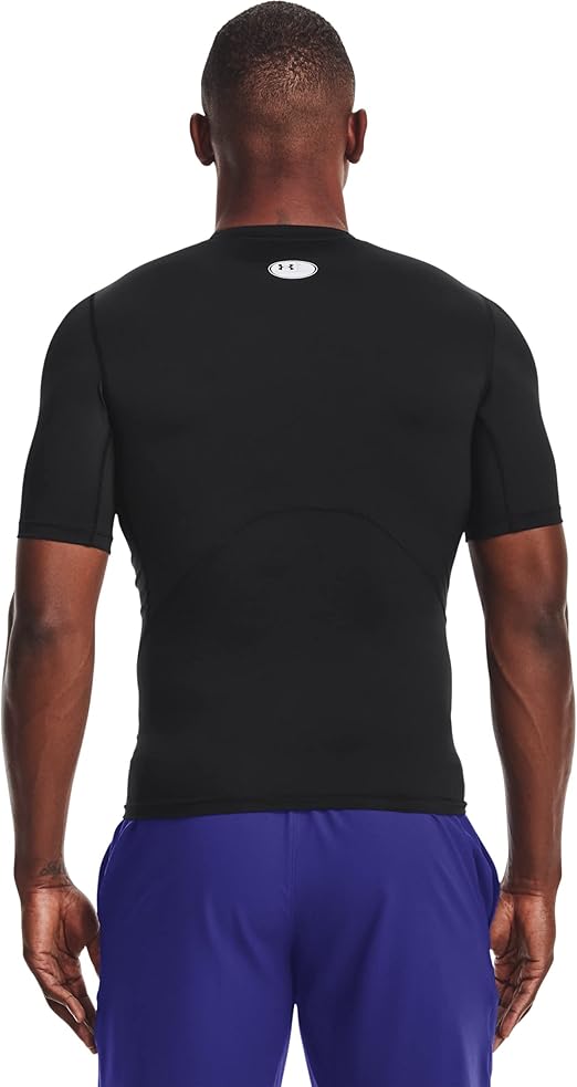 تيشيرت رياضي رجالي أندر آرمور HeatGear ضيق بكم قصير – خفيف ومناسب للتمارين
