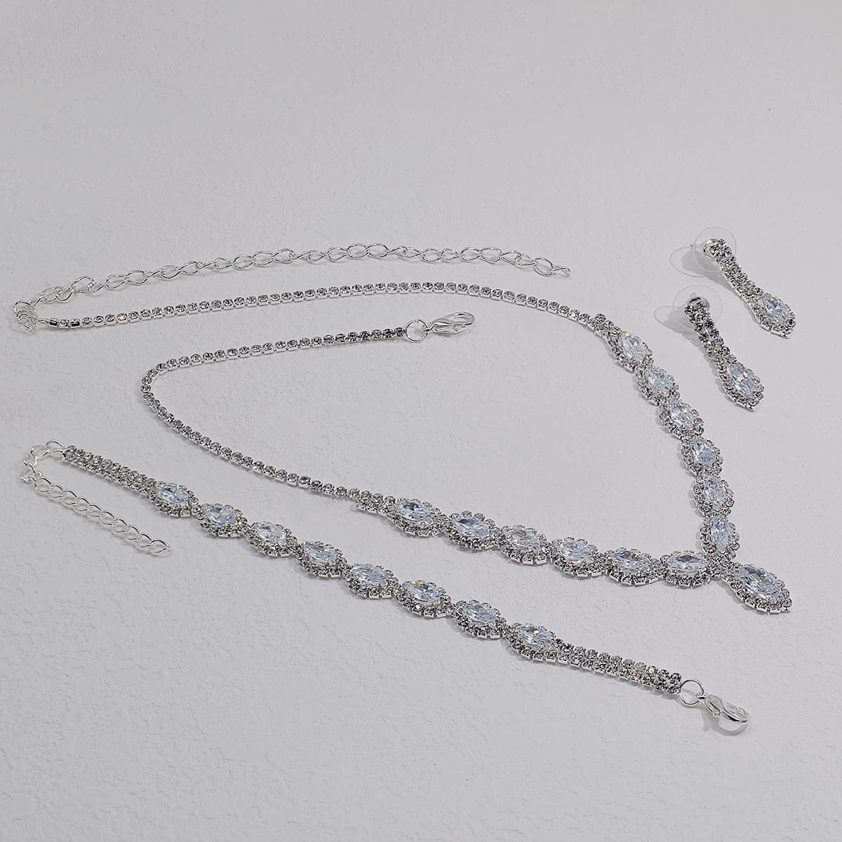 طقم مجوهرات نسائي من واي سول – عقد وأقراط مرصعة بفصوص CZ لليالي السهرة والزفاف