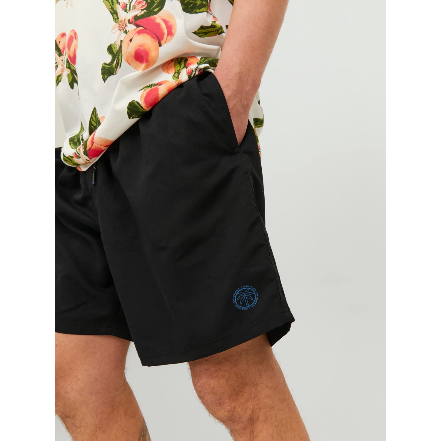 شورت سباحة رجالي فيجي بلس بلون سادة من JACK & JONES