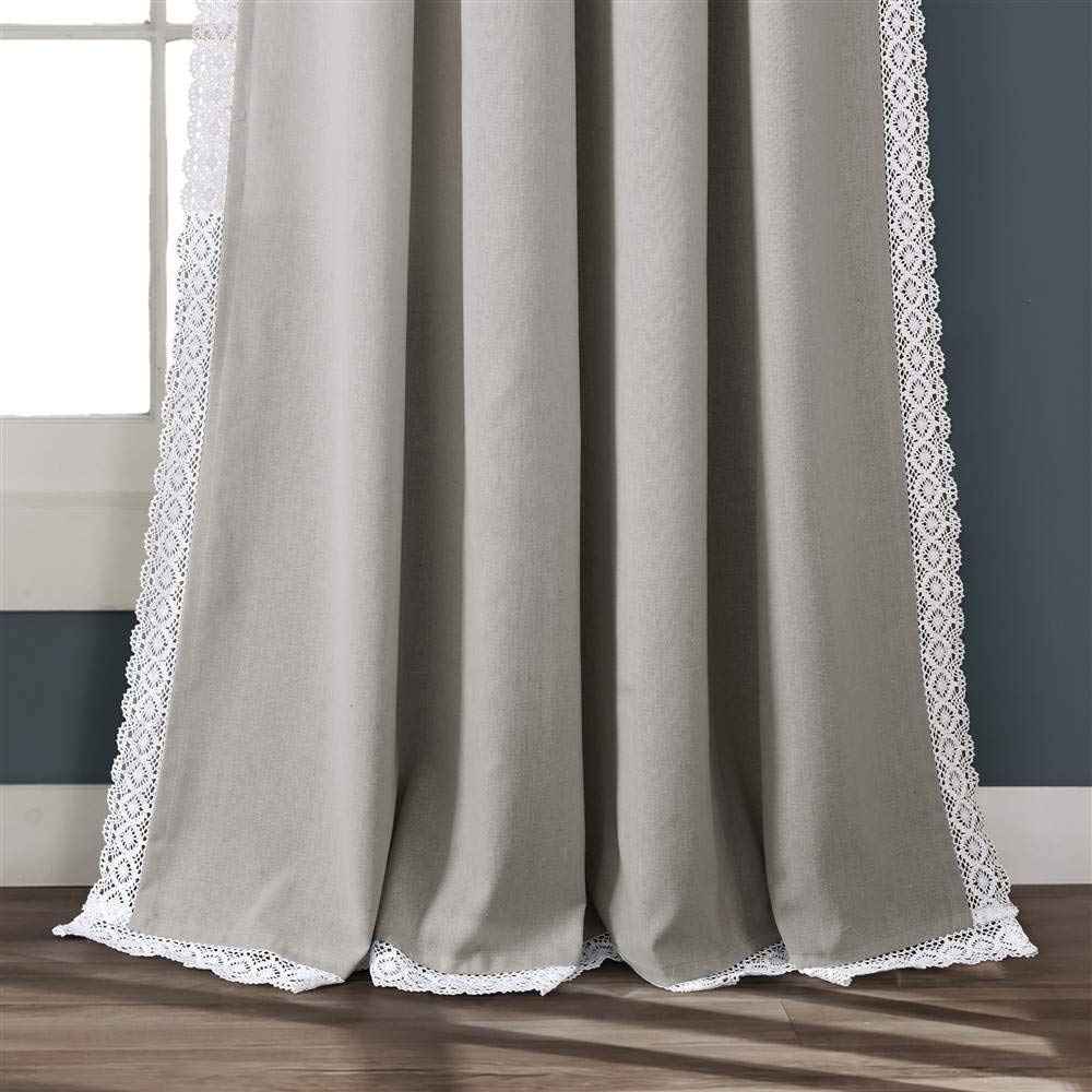 أضيفي لمسة من الرقي والجمال إلى منزلك مع ستائر Lush Decor تتميز بتطريز دانتيل رومانسي وتصميم ناعم مستوحى من الطراز الريفي والفارم هاوس الفرنسي، مما يجعلها إضافة أنيقة لأي غرفة. القماش يعمل على ترشيح الضوء بلطف مع الحفاظ على الخصوصية