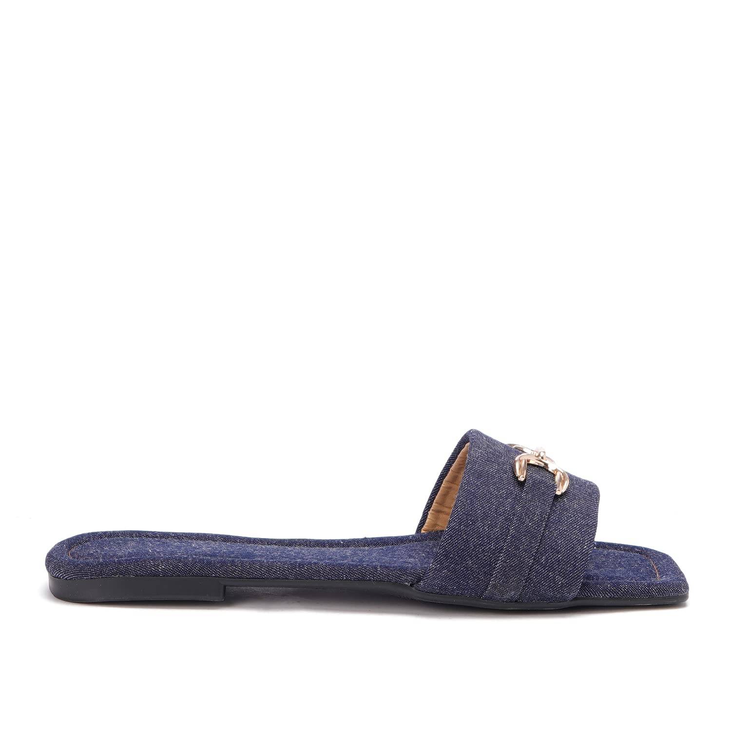 سليبر حريم: مثالي للإطلالات الكاجوال، أو على الشاطئ، أو أثناء العطلات. ملاحظة: العلبة مقطوعة.