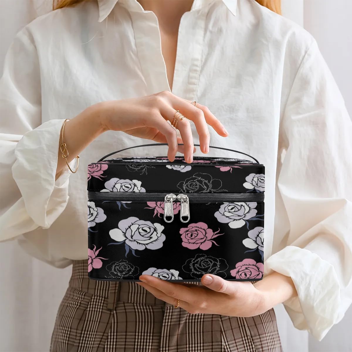 Large Travel Makeup Bag for Women – Portable Cosmetic and Toiletry Organizer – Safqqa Egypt