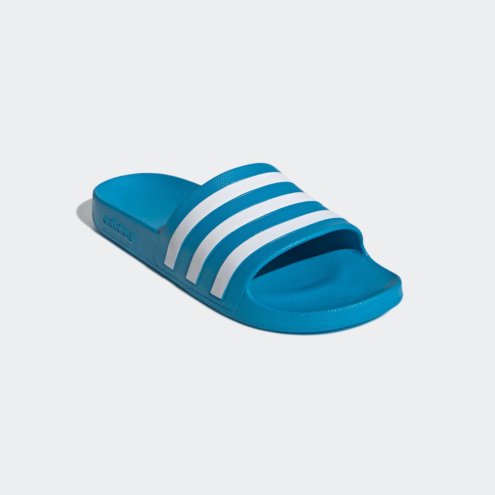 Adidas Slipper For Men Ideal for casual, indoor, or outdoor use