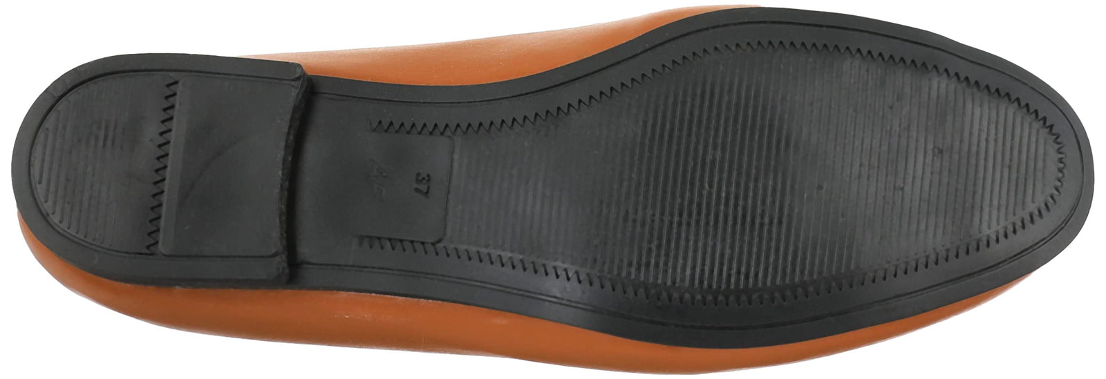 أحذية البرائم للنساء تجمع بين الأناقة والراحة والمتانة. مصممة للمرأة العصرية، توفر تناسباً مثالياً للاستخدام اليومي، النزهات أو المناسبات شبه الرسمية.