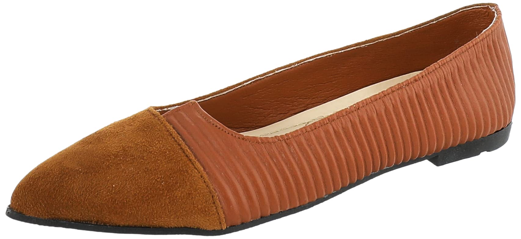 أحذية البرائم للنساء تجمع بين الراحة والأناقة والجودة. مثالية للاستخدام اليومي، النزهات أو المناسبات شبه الرسمية – Safqqa Egypt