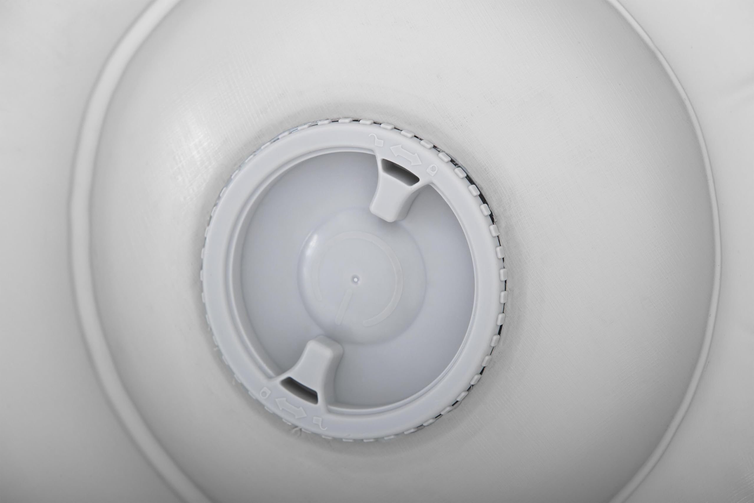 مقعد حمام سباحة خارجي قابل للنفخ من بيست واي مزود بإضاءة LED - ممتع ومريح