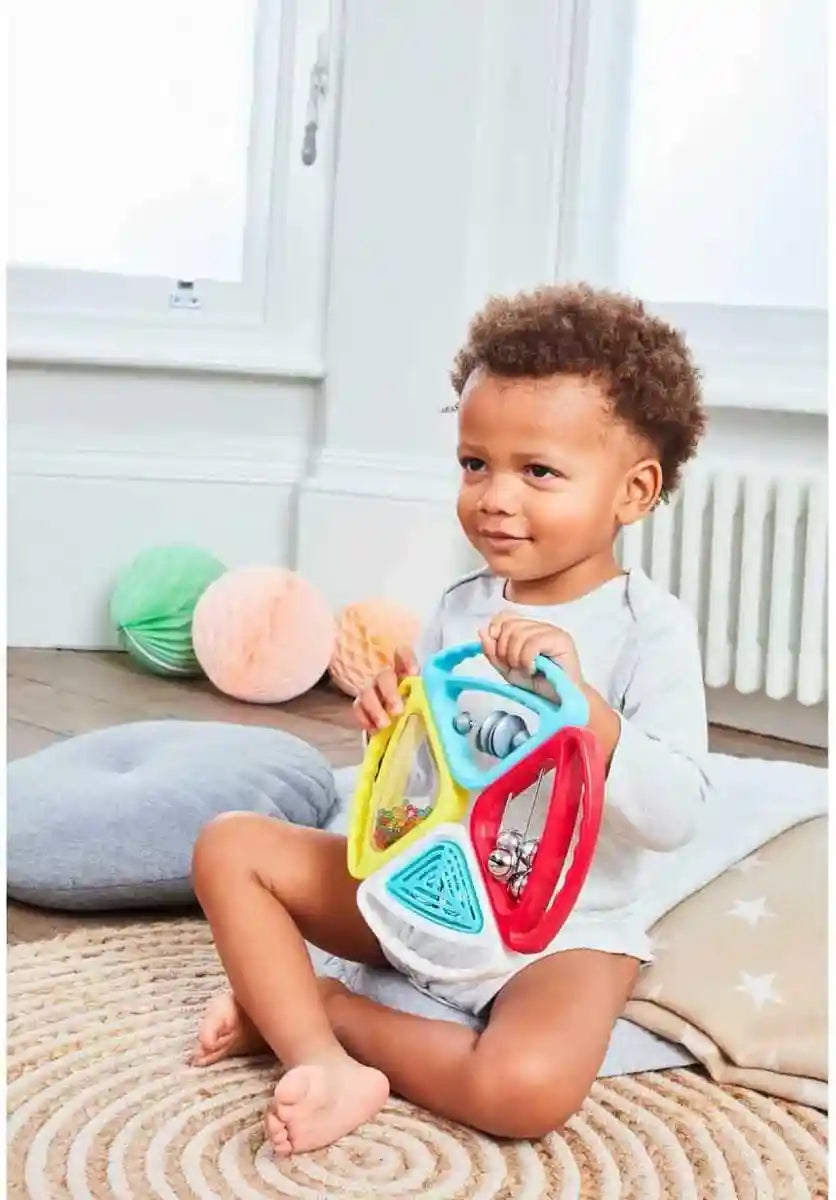 آلة الموسيقى للأطفال من إيرلي ليرنينج سنتر هي لعبة تعليمية ممتعة تهدف لتعريف الأطفال بعالم الموسيقى. تحتوي على أزرار ملونة ومفاتيح سهلة الضغط تنتج أصواتًا وألحانًا مبهجة