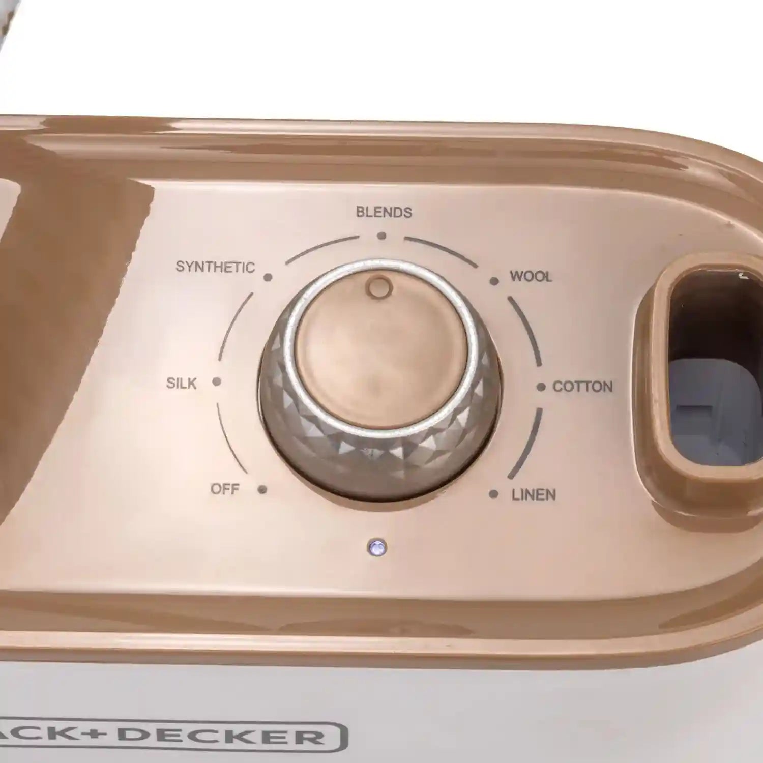 BLACK+DECKER Twin Pole Garment Steamer 2400W GST2400-B5 - Safqqa Egypt