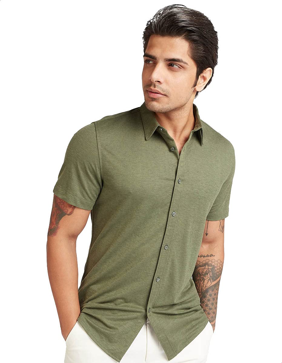 Splash Basic Short Sleeves Solid Regular-Fit Shirt for Men