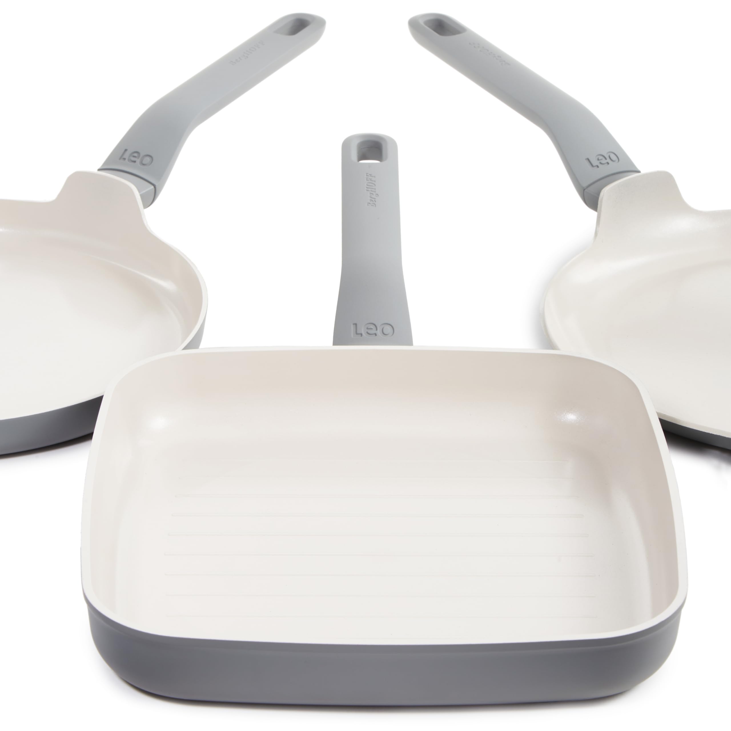 مقلاة من Berghoff للشواية بمقاس 10 بوصة من مجموعة Balance هي قطعة طهي عالية الجودة مصممة لمنح أطعمتك المشوية نكهة غنية على الموقد. 