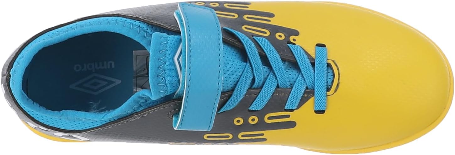 UMBRO Soccer Shoes For boys - Safqqa Egypt