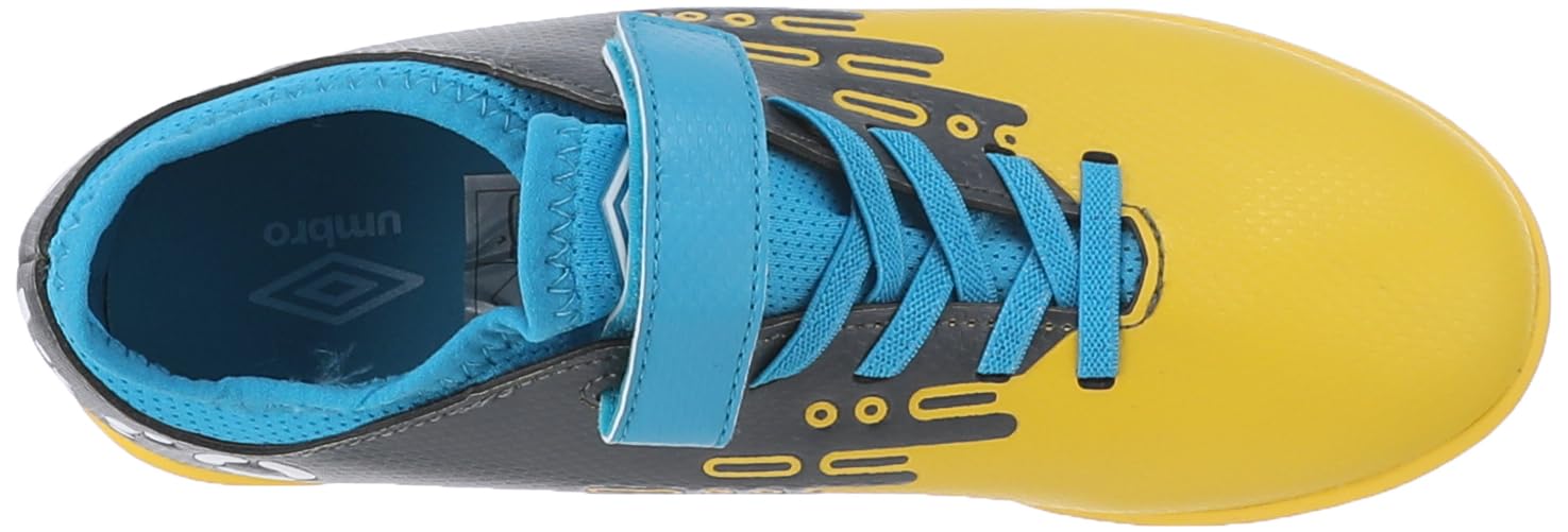 UMBRO Soccer Shoes For boys - Safqqa Egypt