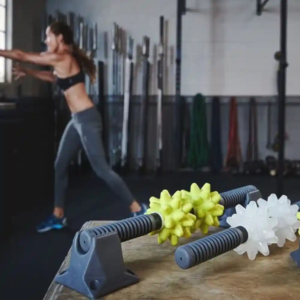 رملة رولر – قضيب تدليك Beastie وكرتان تدليك مع نتوءات مرنة وقاعدة قابلة للفصل – ثابت