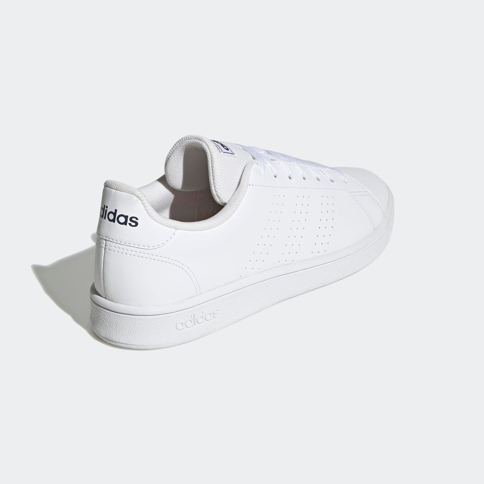 adidas mens Sneaker