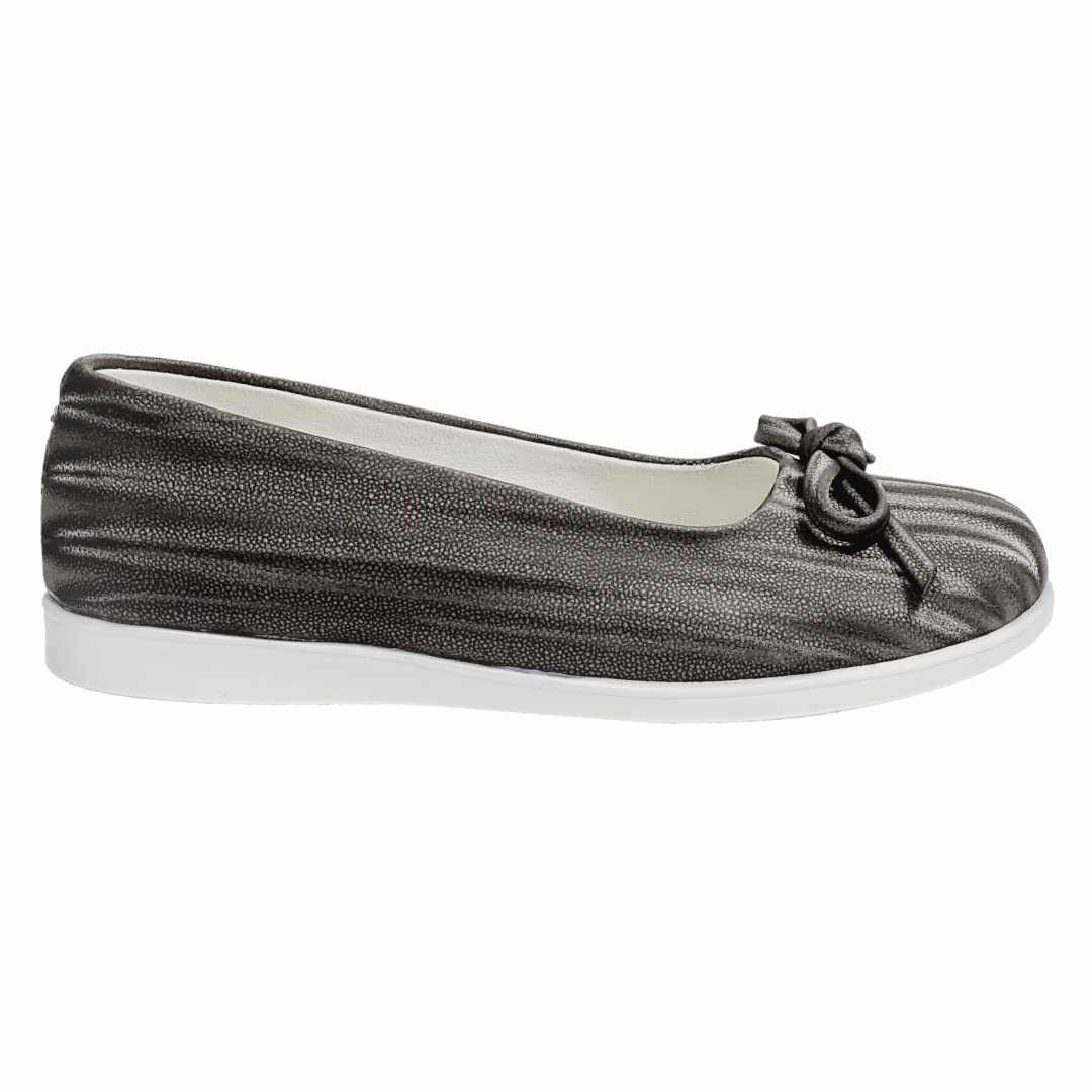 أحذية Bellino الباليه للبنات تجمع بين الراحة والأناقة والمتانة لأقدام الأطفال. مصنوعة من مواد ناعمة ومرنة، 