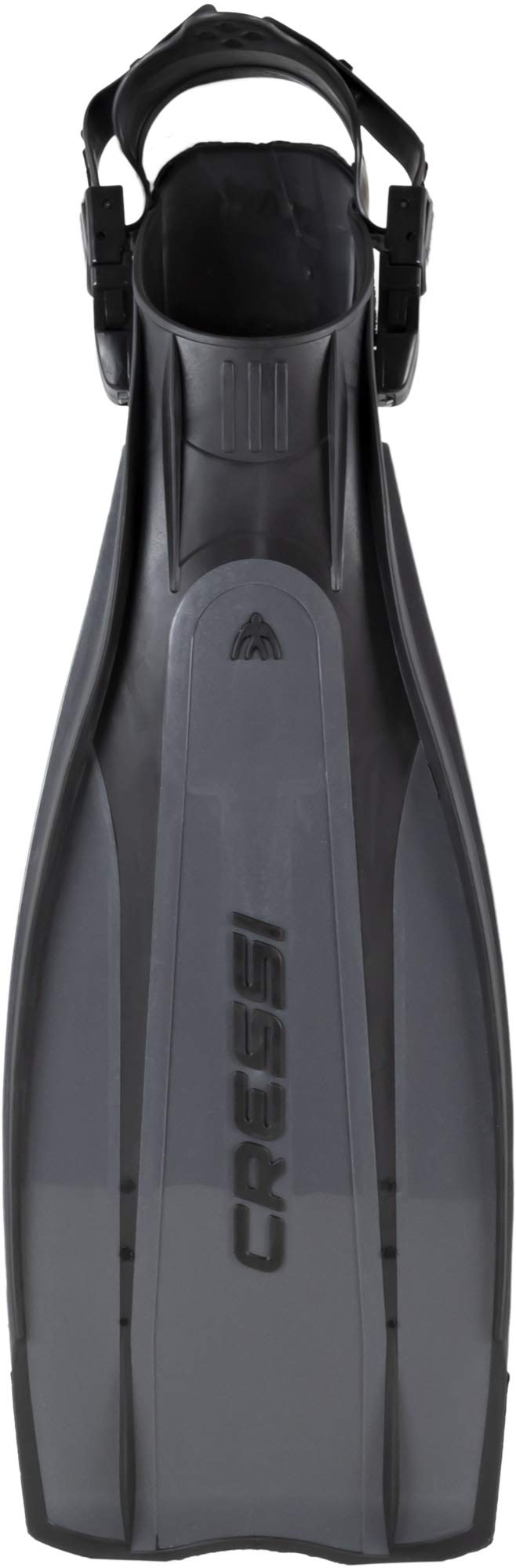  زعانف كريسي للسباحة لتمنحك أداءً عالياً وراحة فائقة أثناء السباحة. مصنوعة من مواد عالية الجودة توفر دفعاً قوياً وتحكماً ممتازاً مع تقليل إجهاد الساقين