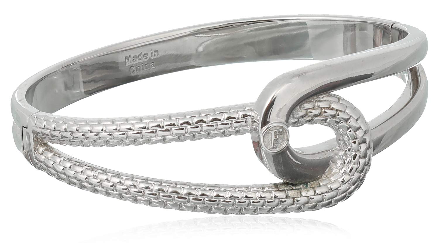 أساور نسائية من فير ميلانو بلون فضي أنيق تضيف لمسة راقية وعصرية لأي إطلالة. مصنوعة من مواد عالية الجودة لضمان المتانة