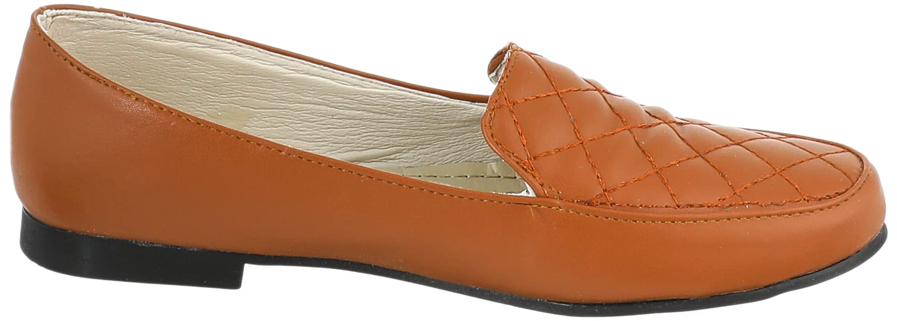 أحذية البرائم للنساء تجمع بين الأناقة والراحة والمتانة. مصممة للمرأة العصرية، توفر تناسباً مثالياً للاستخدام اليومي، النزهات أو المناسبات شبه الرسمية.