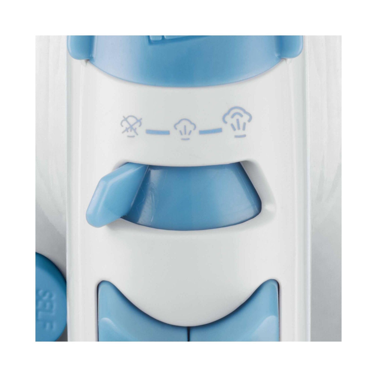 مكواة بخار بلاك + ديكر 2000 واط بقاعدة سيراميك (X2000-B5)  لتوفير أداء قوي وسريع. تعمل بقوة 2000 واط لتسخين سريع وبخار مستمر يزيل التجاعيد العنيدة بكفاءة. تتميز القاعدة السيراميكية بانزلاق سلس على مختلف أنواع الأقمشة وتوزيع متساوٍ للحرارة