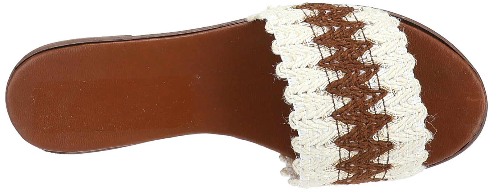 شبشب SWAY المسطح للنساء مصمم ليمنحك راحة فائقة مع كل خطوة. يتميز بنعل إسفنجي مبطن يوفر نعومة مذهلة ودعمًا مناسبًا للارتداء طوال اليوم. 