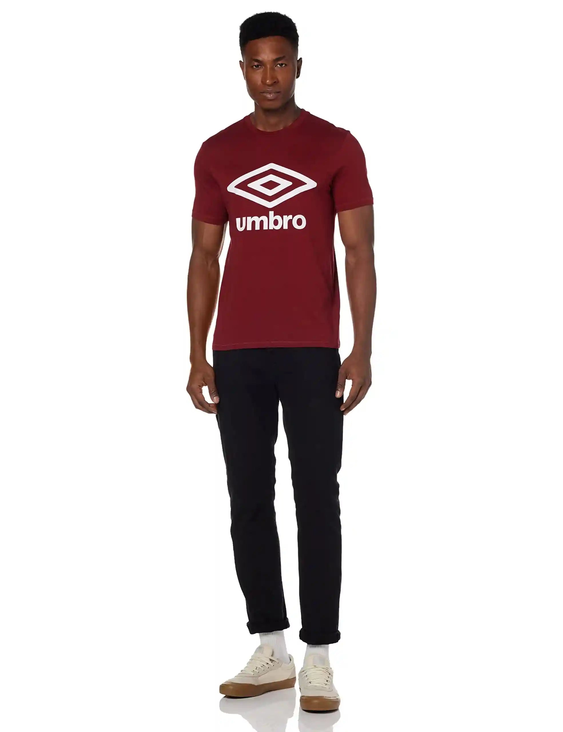 تيشيرتات رجالية من أمبرو. مصنوعة من قماش ناعم ومتنفس، توفر قصة مريحة مناسبة للتمارين، الأنشطة الرياضية أو الاستخدام اليومي