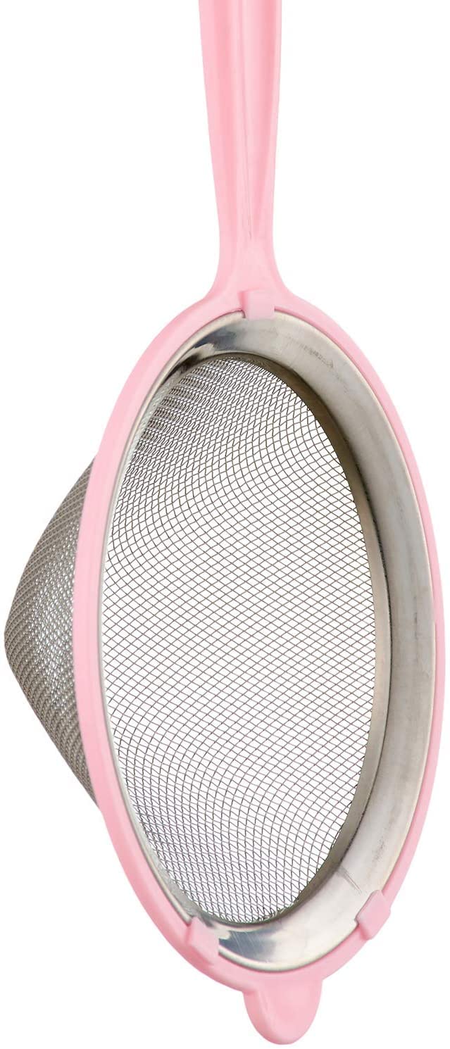 مصافي من الستانلس ستيل بمقبض بلاستيكي – ألوان متنوعة من جينيريك. تحتوي هذه المجموعة العملية على عدة مصافي مصنوعة من فولاذ مقاوم للصدأ عالي الجودة،