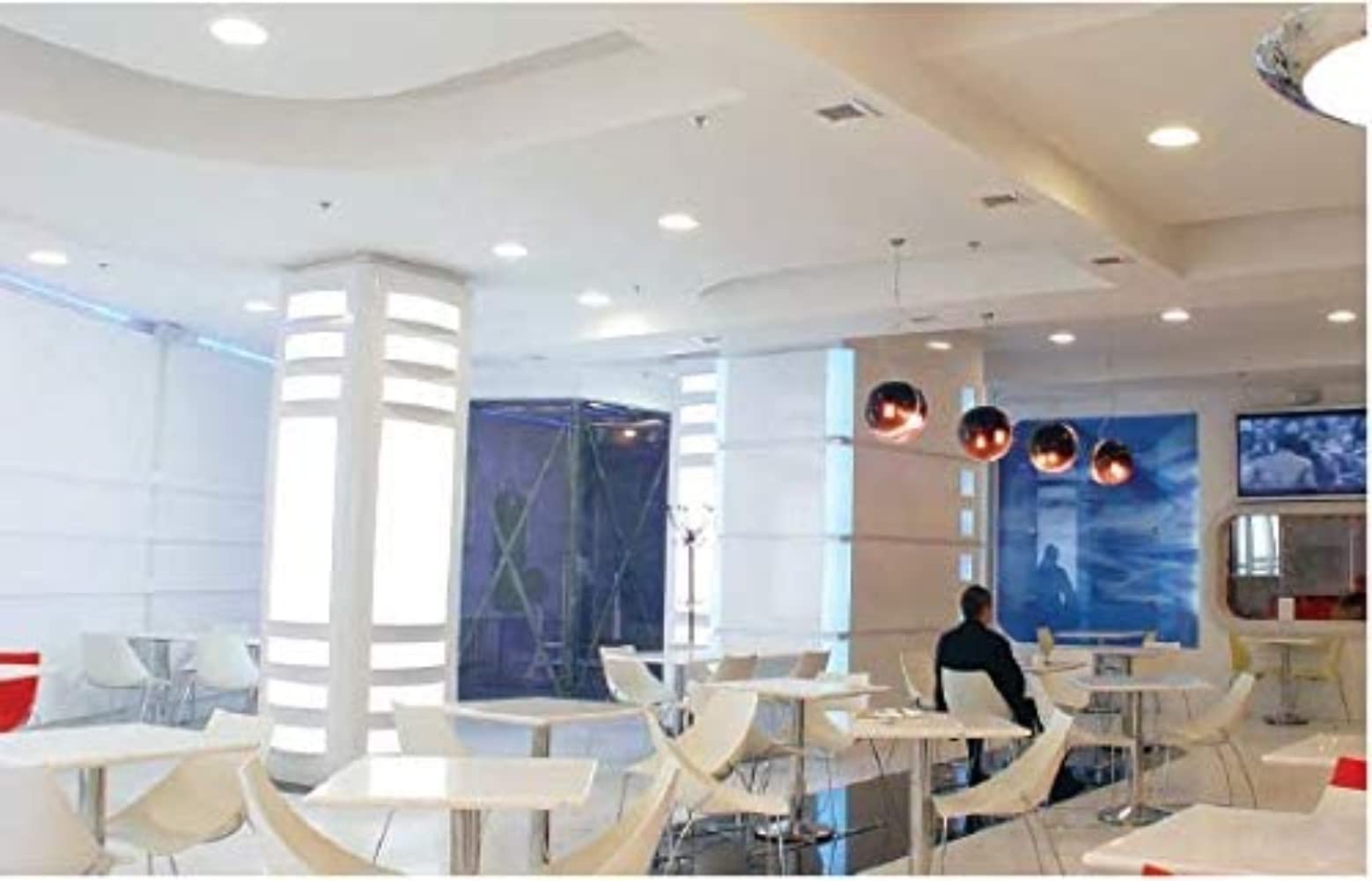 مصباح LED مربع مدمج من ريكسون بقدرة ٢٤ واط، بحجم ١٠ بوصات وتصميم نحيف، مناسب للتركيب في الأسقف. يوفر إضاءة ساطعة وموفرة للطاقة مع الحفاظ على مظهر أنيق ومنخفض الملف الشخصي