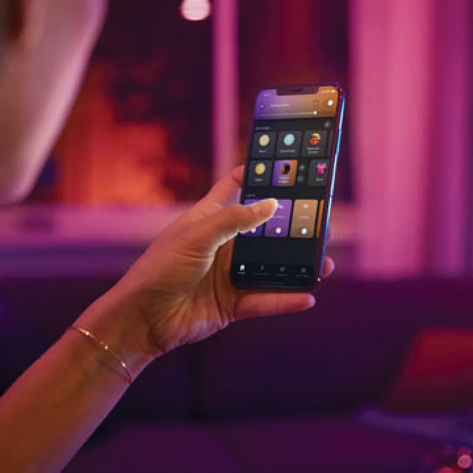 لمبة ذكية من فيليبس – 1600 لومن – Safqqa Egypt