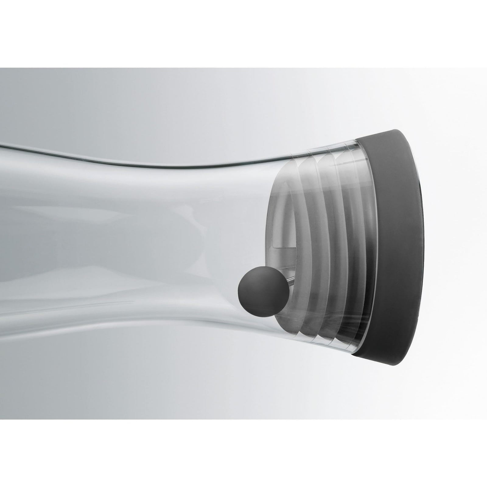 WMF Basic 1.5L Water Decanter – Elegant Glass & Cromargan Stainless Steel with Close-Up Stopper