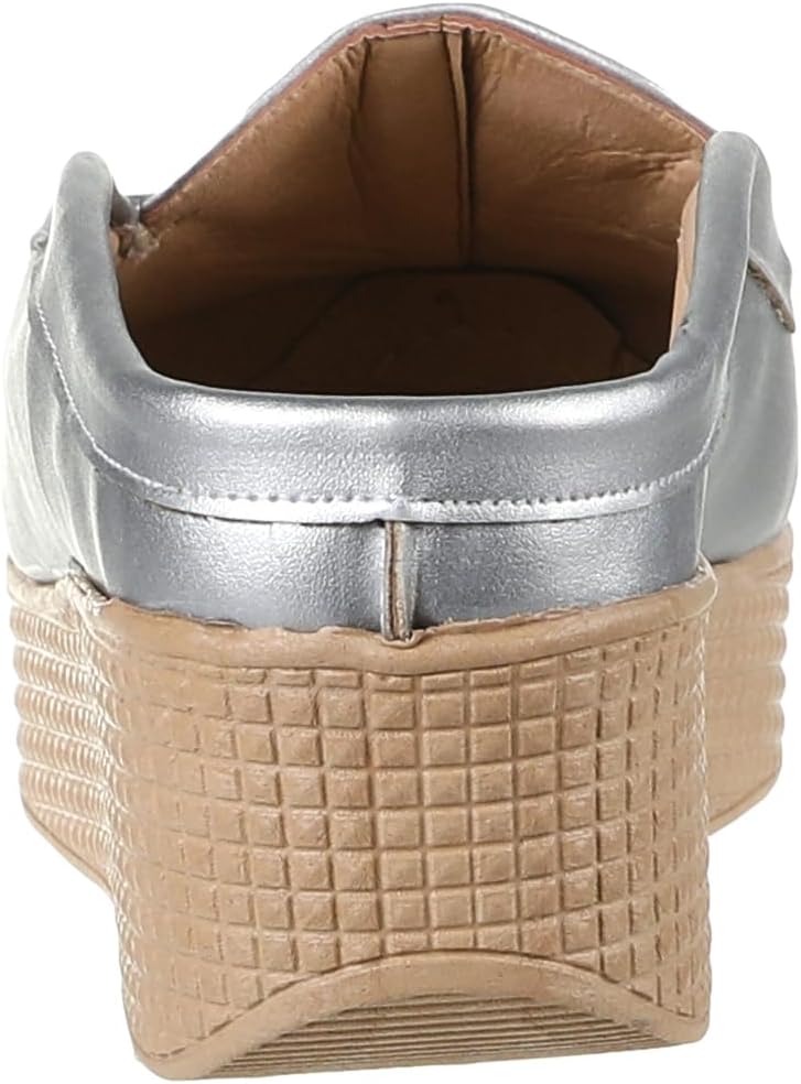 أحذية SWAY للنساء تجمع بين الأناقة والراحة والمتانة للاستخدام اليومي. تصميمها مزود بنعل داعم ومصنوعة من مواد عالية الجودة لتوفير راحة طوال اليوم  – Safqqa Egypt