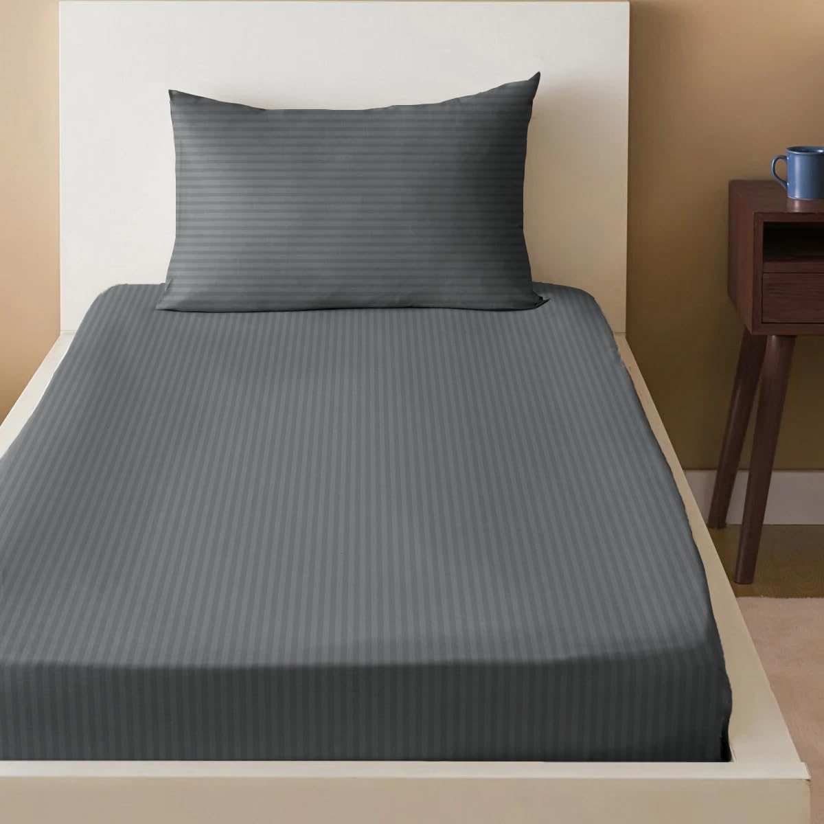 طقم ملاية سرير مطاطية وغطاء وسادة  سليب ويل مخطط – ناعم ومريح – Safqqa Egypt