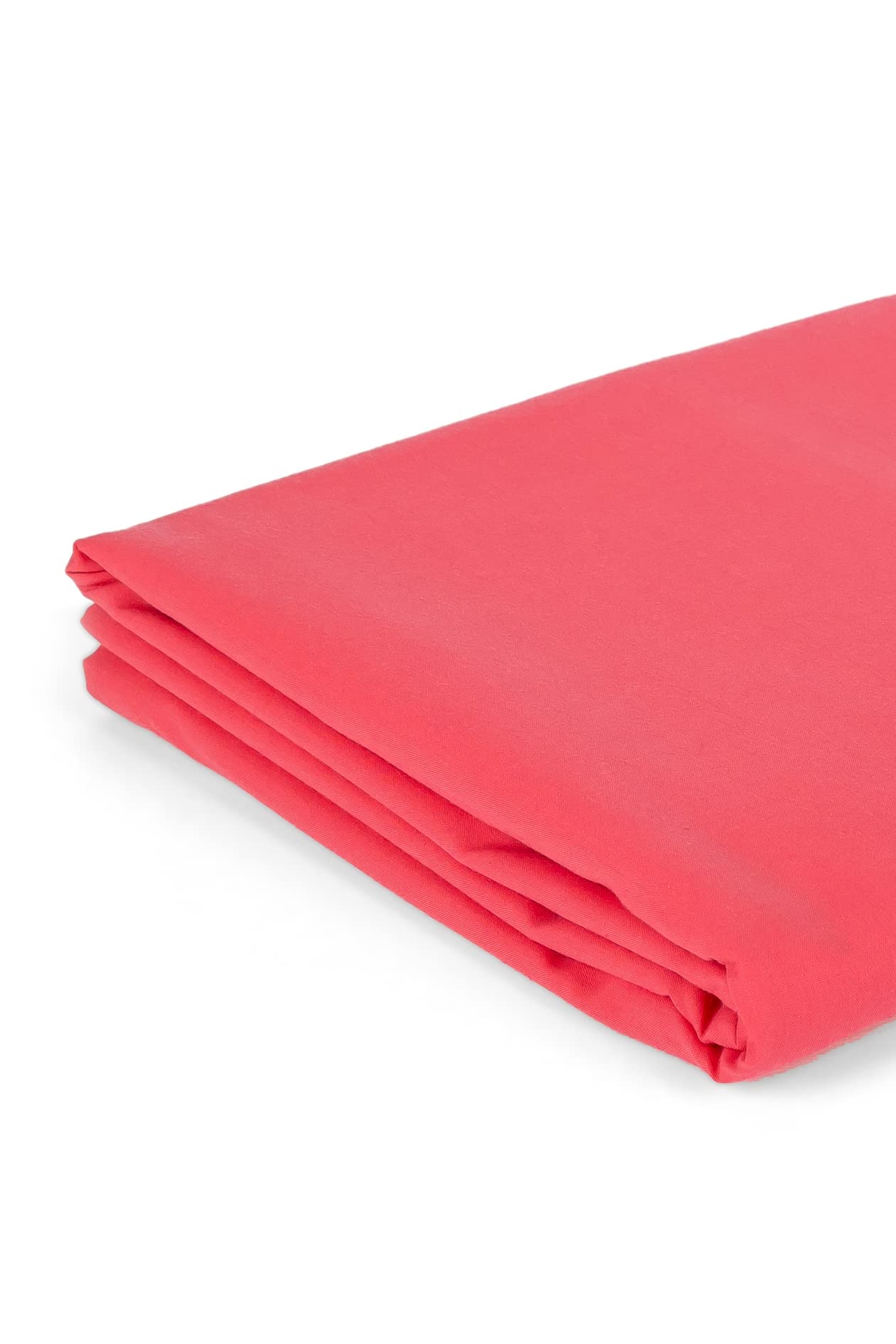 طقم ملاية سرير من Home of Linen تجمع بين الراحة والجودة والأناقة لغرفة نومك 