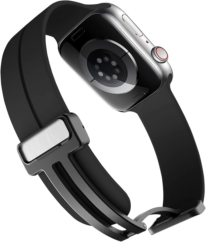 سوار سيليكون رياضي مغناطيسي لساعة Apple Watch Ultra مقاس 49 مم لون أسود