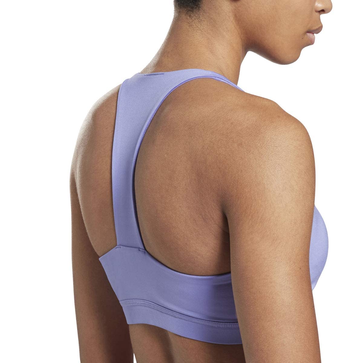 حمالة صدر رياضية ببطانة ودعم متوسط من ريبوك